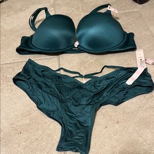Victoria's Secret Teal Bra and Panty Set